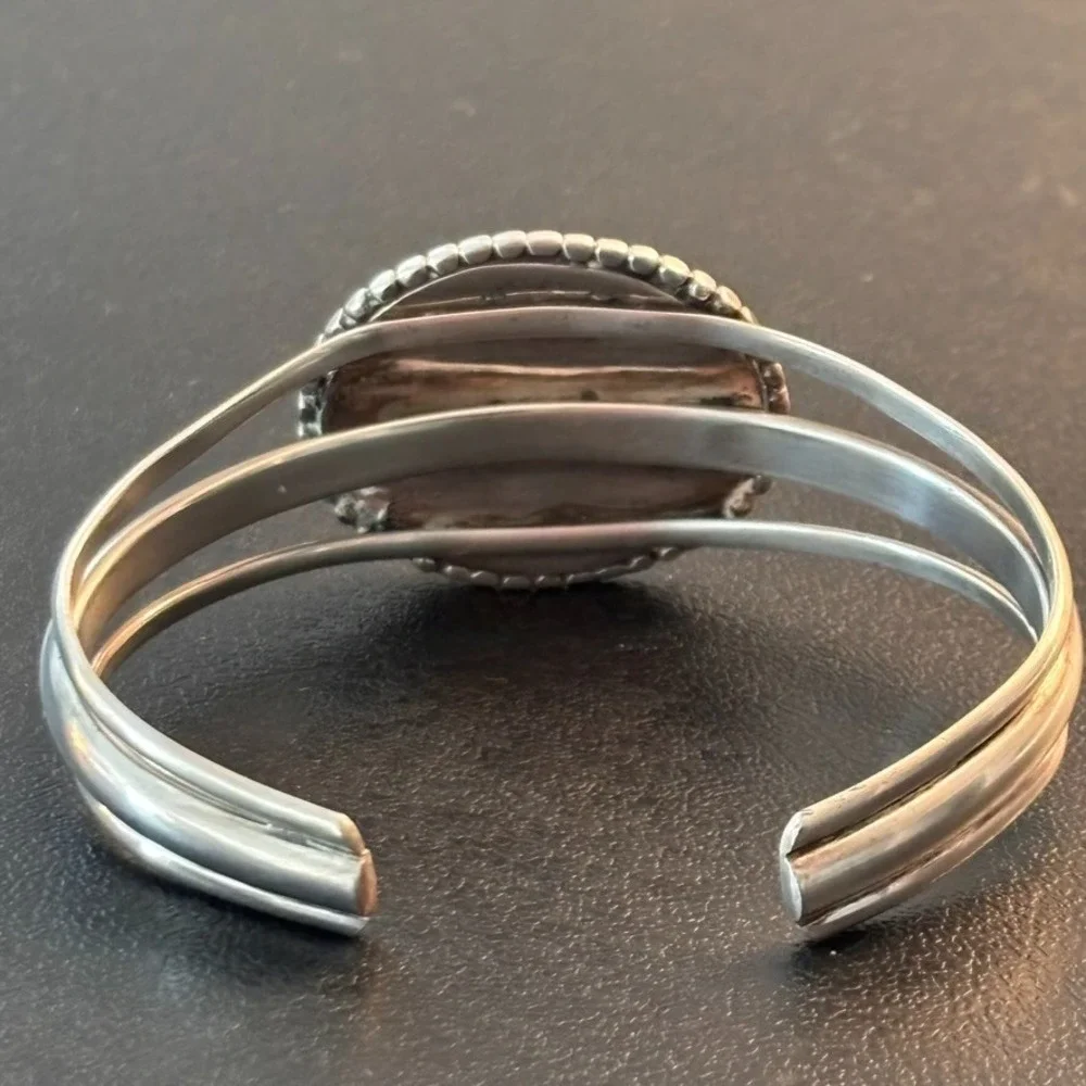 Vintage Scrimshaw Carved Floral Sterling Silver Cuff Bracelet size 6.75 Classic